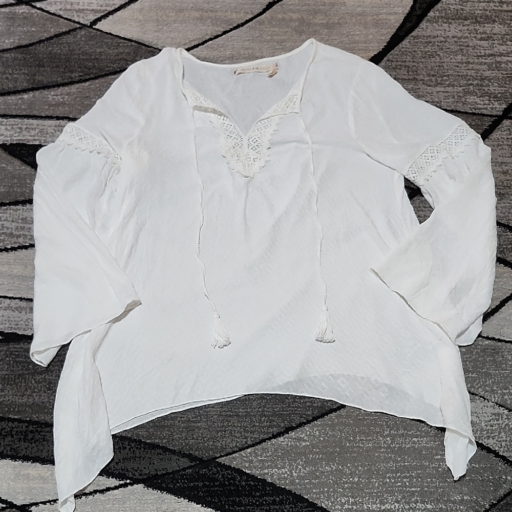 CHELSEA & VIOLET WHITE V-NECK TASSEL TIES LACE EMBELLISHMENTS LONG-SLEEVE TOP L